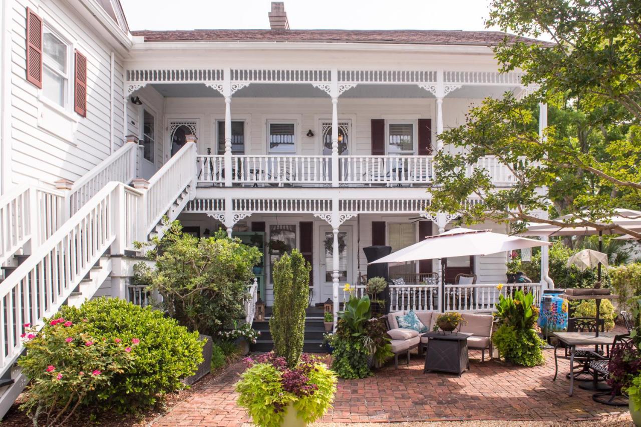 Pecan Tree Inn Beaufort Bagian luar foto