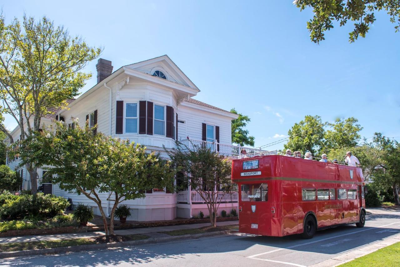 Pecan Tree Inn Beaufort Bagian luar foto